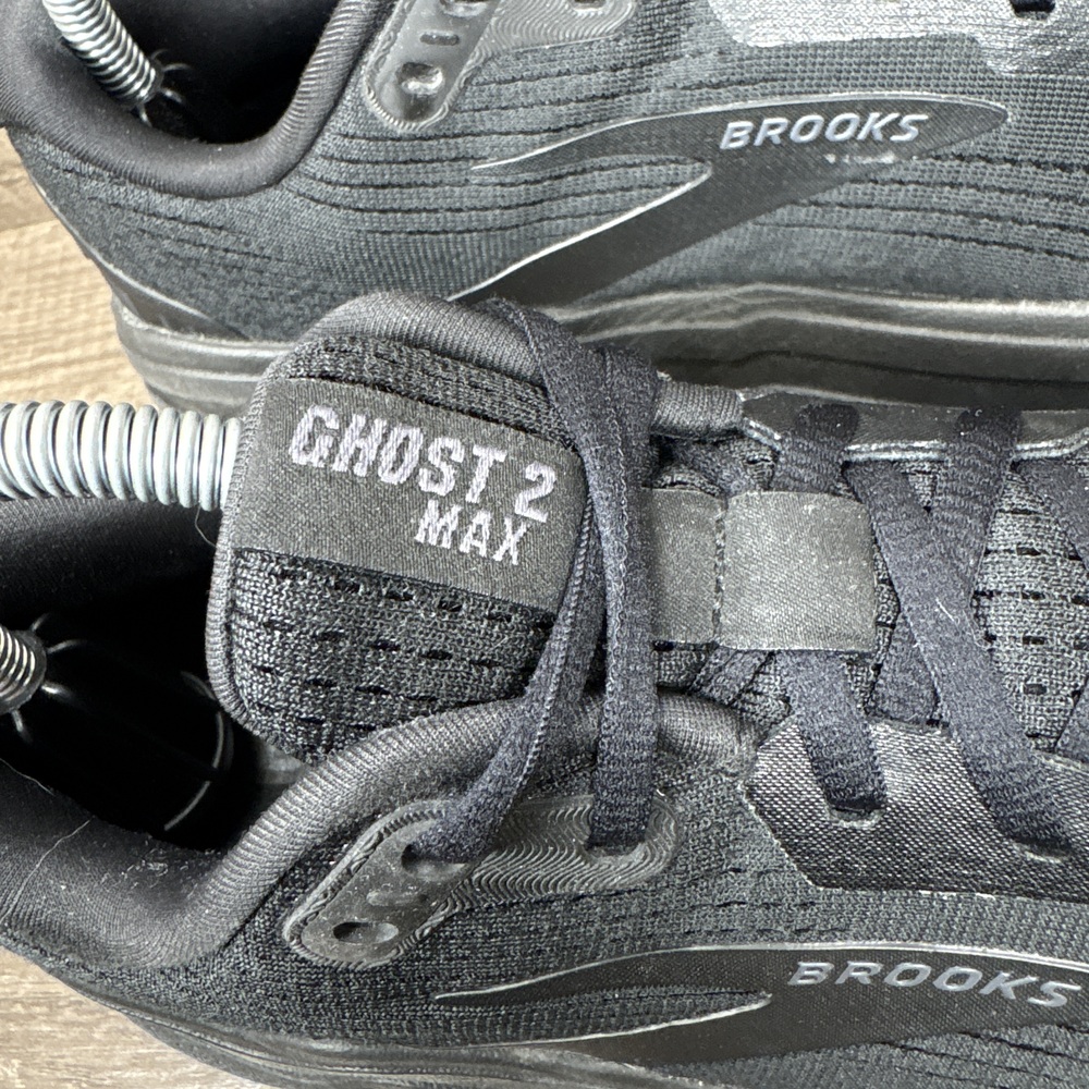 Brooks Ghost Max 2 Black Womens US Size 9 EUR 40.5 1204201B020 Running Shoes - Picture 2 of 10